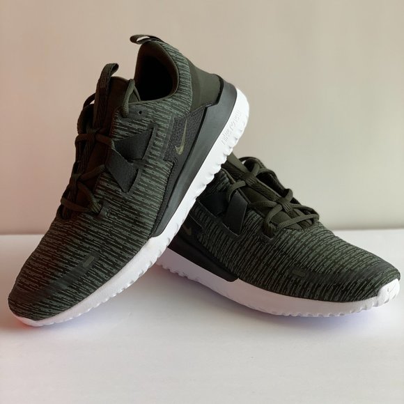 nike renew arena on feet